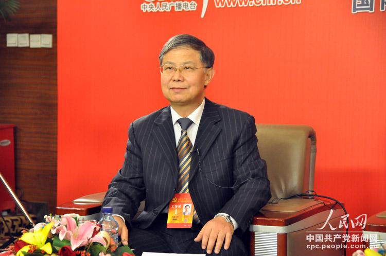 “中國(guó)的教育公平”網(wǎng)絡(luò)訪談主持人祝壽臣。人民網(wǎng) 張啟川 攝