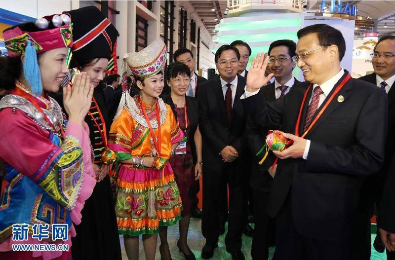 9月3日，中共中央政治局常委、國務院總理李克強在南寧參觀中國－東盟博覽會展館。 新華社記者 姚大偉 攝