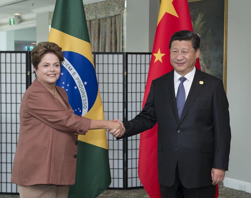 11月16日，國家主席習(xí)近平在澳大利亞布裡斯班會(huì)見巴西總統(tǒng)羅塞夫。新華社記者 馬佔(zhàn)成攝