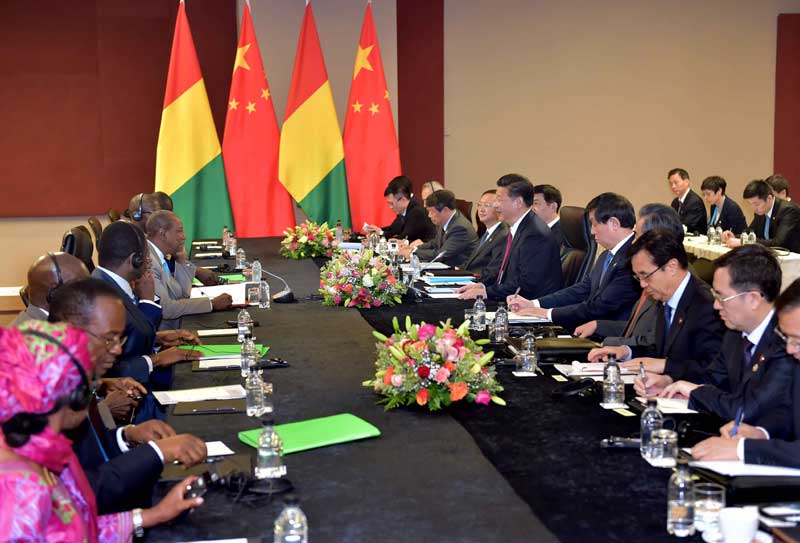 12月3日，國家主席習(xí)近平在約翰內(nèi)斯堡會見馬裡總統(tǒng)凱塔。新華社記者 李濤 攝