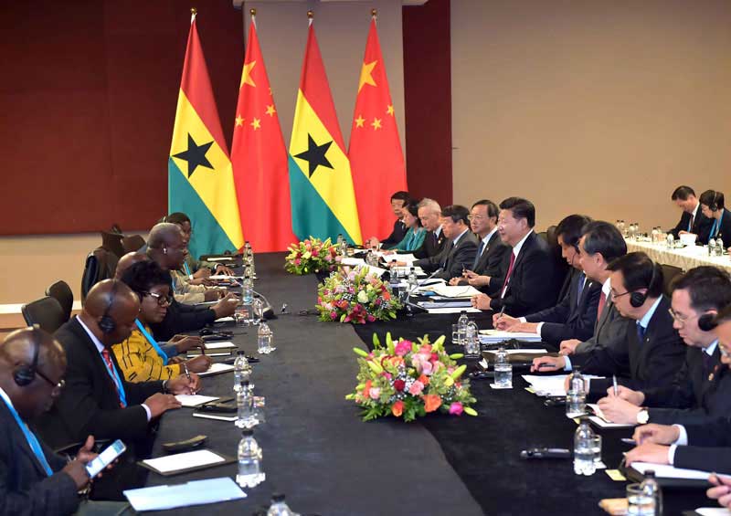 12月3日，國家主席習(xí)近平在約翰內(nèi)斯堡會(huì)見加納總統(tǒng)馬哈馬。新華社記者 李濤 攝