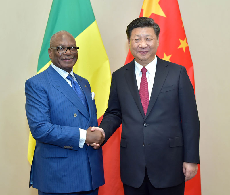 12月3日，國家主席習(xí)近平在約翰內(nèi)斯堡會見馬裡總統(tǒng)凱塔。新華社記者 李濤 攝