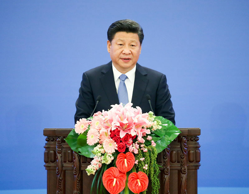 10月16日，2015減貧與發(fā)展高層論壇在北京人民大會堂舉行。國家主席習(xí)近平出席論壇並發(fā)表題為《攜手消除貧困促進(jìn)共同發(fā)展》的主旨演講。新華社記者 龐興雷 攝