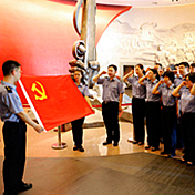 榜樣力量       他們來自不同行業(yè)，但他們都有一個共同的名字——“優(yōu)秀共產(chǎn)黨員”