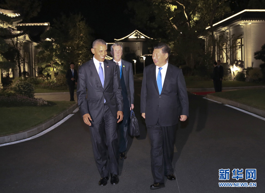 9月3日晚，國(guó)家主席習(xí)近平在杭州西湖國(guó)賓館與前來出席二十國(guó)集團(tuán)領(lǐng)導(dǎo)人杭州峰會(huì)的美國(guó)總統(tǒng)奧巴馬會(huì)面。 新華社記者 蘭紅光 攝