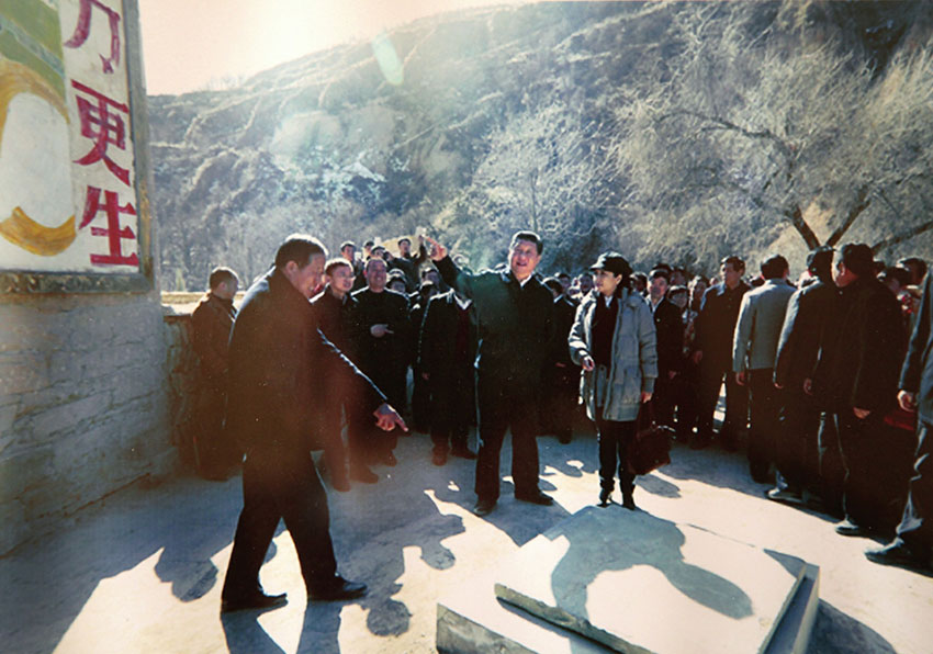 2015213(x)ƽصҺӿl(xing)Hڮ(dng)ꎧI(lng)O(sh)һӚ