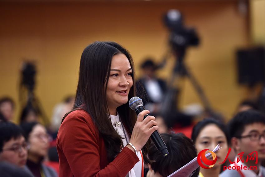 圖：中國冶金報記者提問