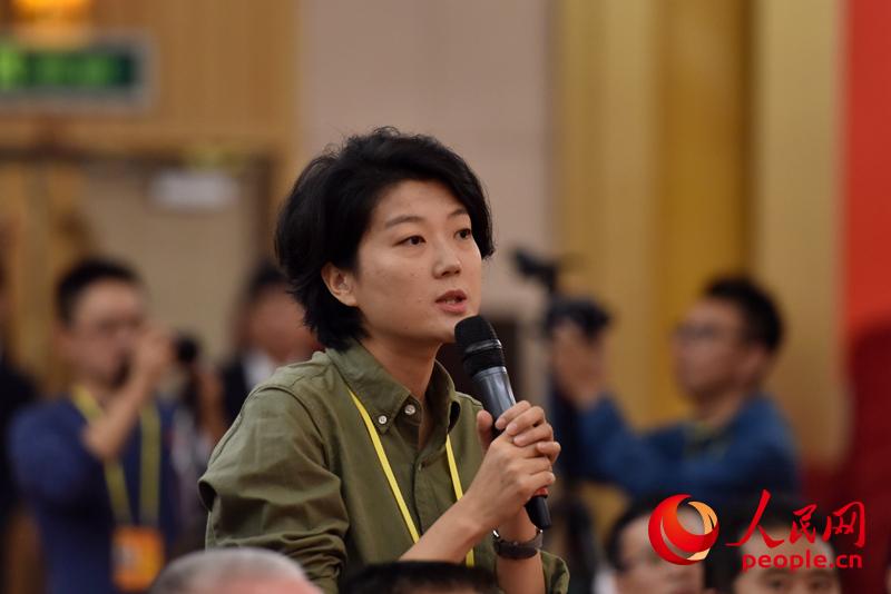 圖：中國(guó)國(guó)際廣播電臺(tái)記者提問(wèn)