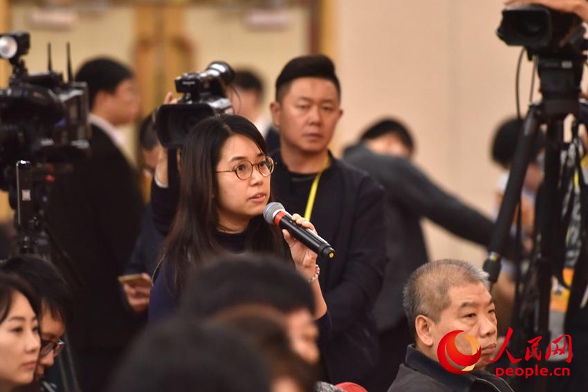 圖：新加坡聯(lián)合早報記者提問