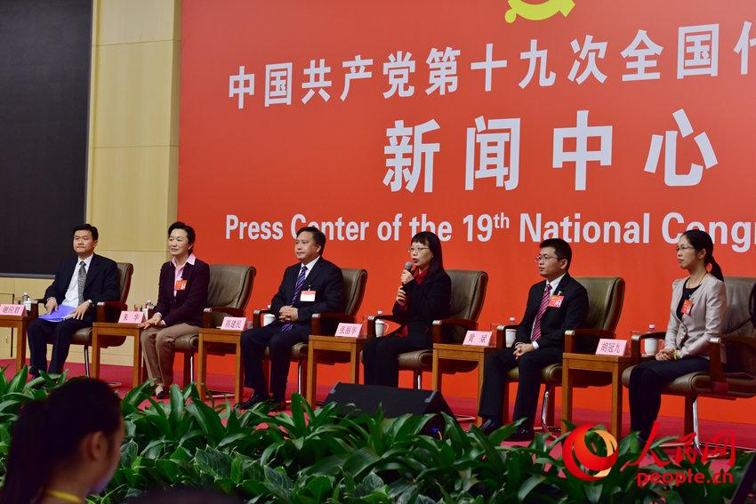 組圖：“打好生態(tài)環(huán)保攻堅(jiān)戰(zhàn)”集體採(cǎi)訪現(xiàn)場(chǎng)