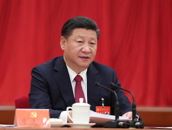 10月25日，中國(guó)共產(chǎn)黨第十九屆中央委員會(huì)第一次全體會(huì)議在北京人民大會(huì)堂舉行。習(xí)近平同志主持會(huì)議並作重要講話。 新華社記者 劉衛(wèi)兵 攝