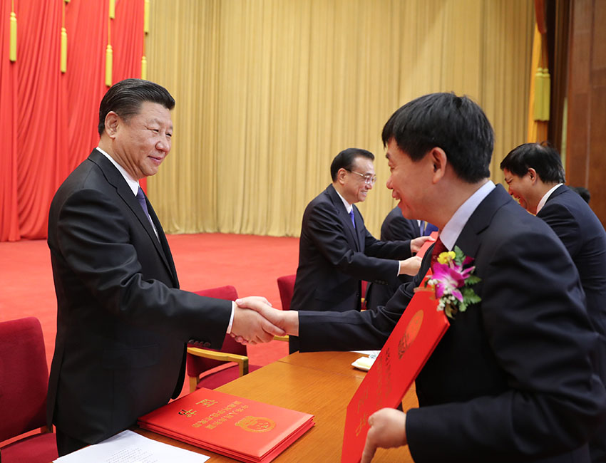 18(gu)ҿƌW(xu)g(sh)(jing)(l)(hu)ڱ(hu)¡e(x)ƽh͇(gu)I(lng)(do)@(jing)C(jing) Aӛ i z