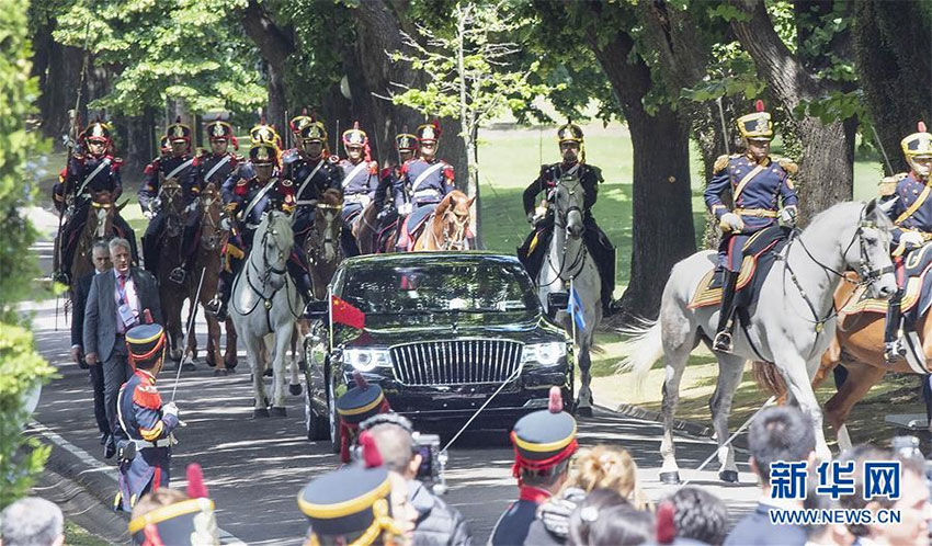 (dng)?sh)ؕr(sh)g122(gu)ϯ(x)ƽͬ͢y(tng)RڲZ˹˹eЕ(hu)Մ(hu)ՄǰRڿy(tng)ۡsu(y)V(chng)(x)ƽe¡ؚgӭxʽ@(x)ƽͷR(du)o(h)l(wi)ǰy(tng)ۡ Aӛ  z