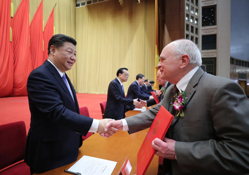 182018ȇ(gu)ҿƌW(xu)g(sh)(jing)(l)(hu)ڱ(hu)¡eС@(x)ƽh͇(gu)I(lng)(do)ͬ@2018ȇ(gu)߿ƌW(xu)g(sh)(jing)ĹII(y)W(xu)̹ԺʿЇ(gu)܊܊̴W(xu)X(qin)߻Ժʿһ@Ç(gu)ȻƌW(xu)(jing)(gu)Ҽg(sh)l(f)(jing)(gu)ҿƌW(xu)g(sh)M(jn)(jing)A񹲺͇(gu)(gu)HƌW(xu)g(sh)(jing)ĴCl(f)C(sh) Aӛ i z