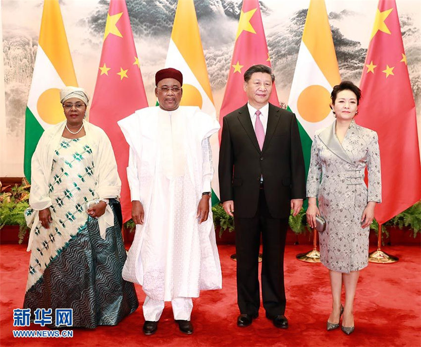 528(gu)ϯ(x)ƽڱ(hu)ͬՠy(tng)ظeЕ(hu)Մ@(x)ƽͷͬظDӰAӛ d z