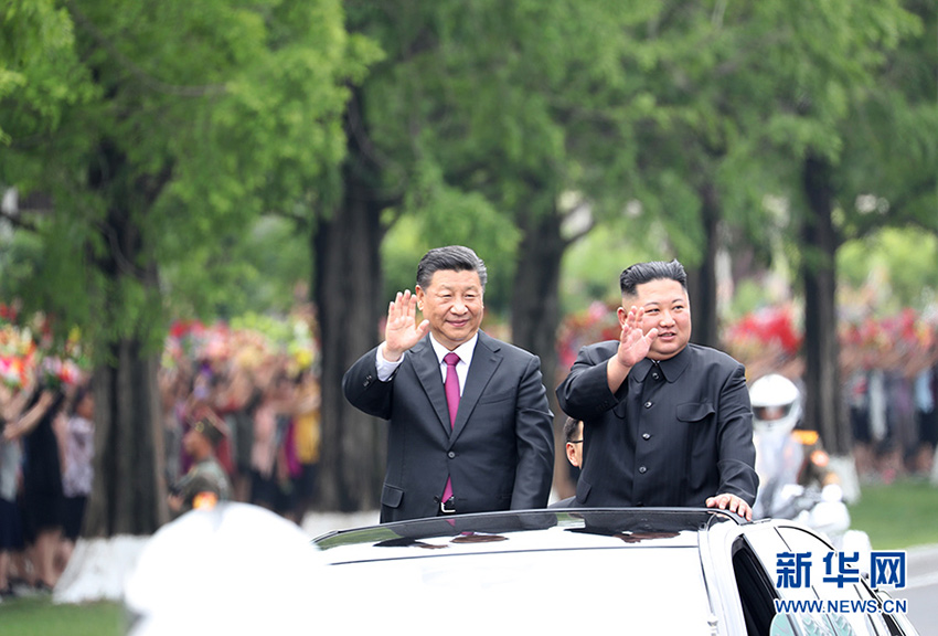 620й뿂ӛ(gu)ϯ(x)ƽˌC(j)_(d)ƽ_(ki)ʼ(du)rx񹲺͇(gu)M(jn)Ї(gu)L(wn)rڄ(dng)hίTL(zhng)(gu)(w)ίT(hu)ίTL(zhng)ͷѩC(j)(chng)ӭ(x)ƽͷڙC(j)(chng)e¡ؚgӭxʽgӭxʽY(ji)(x)ƽcͬ܇ǰ\Cɽ̫(yng)mV(chng);(sh)ʮf(wn)ȺAgӭ Aӛ i z