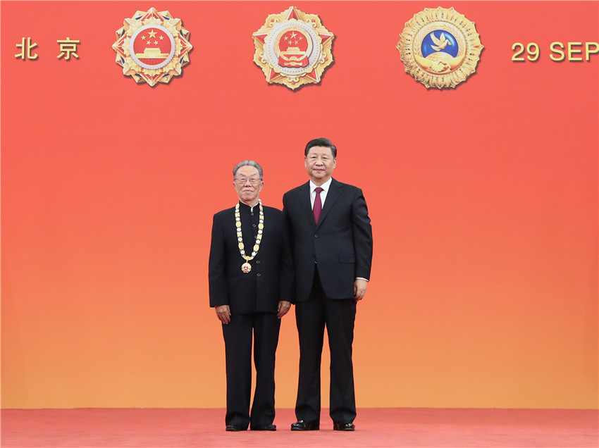 929A񹲺͇҄º͇Ҙsu(y)Q̖Cڃxʽڱýɫd¡eСй뿂ӛϯ܊ίϯ(x)ƽˇg(sh)ҡҘsu(y)Q̖@Cڪ?w)¡?Aӛ  z