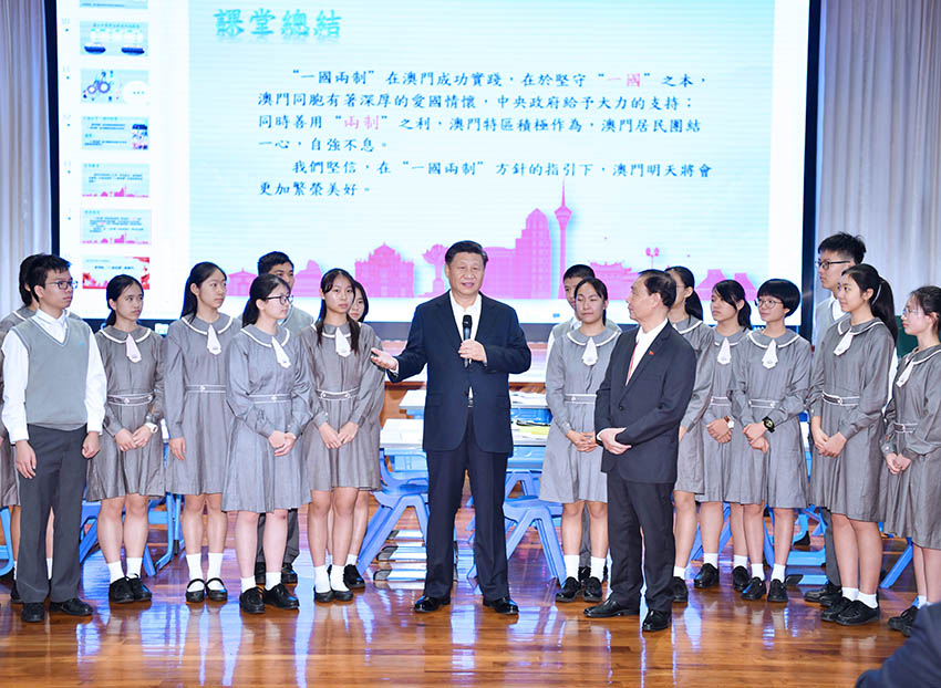 1219(gu)ϯ(x)ƽڰT؄e^(q)L(zhng)ٴͬ£λڰTɳh(hun)CϷ(w)ĺ婽ЌW(xu)ӢŌW(xu)УͬT͎Hн婽ЌW(xu)ӢŌW(xu)У^Ħԡһ(gu)ơcT}Ї(gu)vʷ_n(x)ƽߵW(xu)gϯl(f)ҪvԒ Aӛ  z