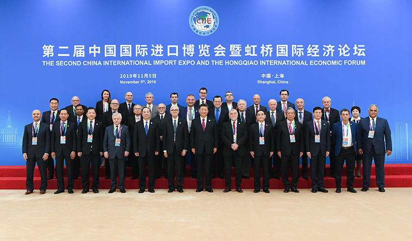 115ڶЇ(gu)(gu)HM(jn)ڲ[(hu)Ϻ(gu)ҕ(hu)չ_(ki)Ļ(gu)ϯ(x)ƽϯ_(ki)Ļʽl(f)}顶_(ki)ź \(yn)cּv@_(ki)Ļʽǰ(x)ƽHЕ(hu)Ҋ(jin)ϯ70Ї(gu)l(f)չc\(yn)ͬwՓⷽǎ(k)ýw Aӛ (i) z