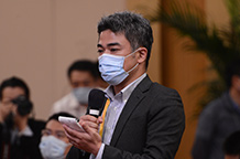 日本經(jīng)濟新聞記者提問