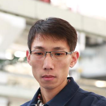   洪家光：以匠心鑄“機”心    　　“作為一名共產黨員，要繼續(xù)帶好頭、做榜樣，創(chuàng)新實干，為中國品牌中國速度作貢獻?！?#13;    
