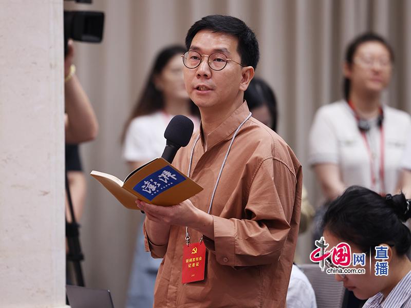 ?dng)? /></p>
<p style=