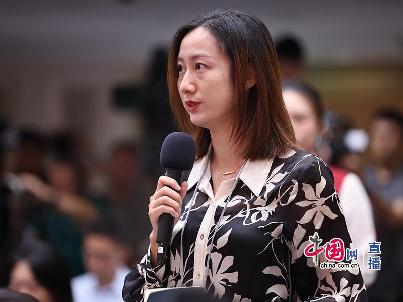 鳳凰衛(wèi)視記者提問(wèn)