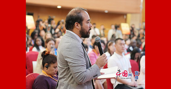 真實(shí)巴西媒體集團(tuán)記者提問(wèn)